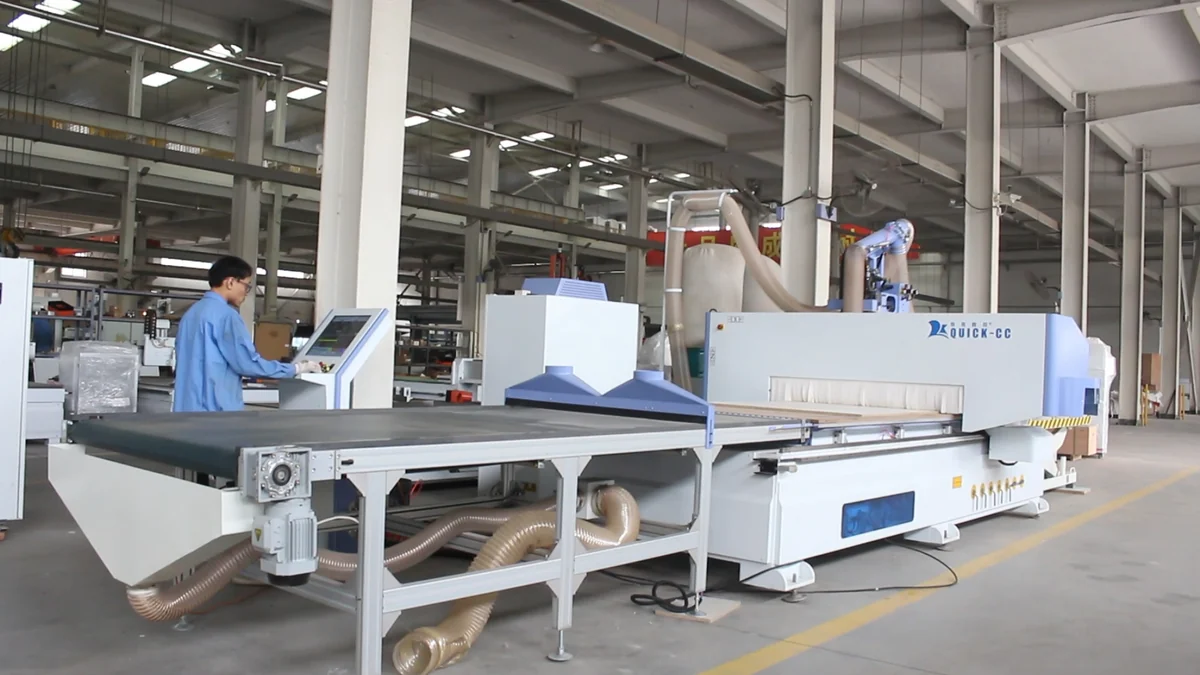 CC-481 ATC CNC router in the Quick CNC factory for panel and woodworking production
