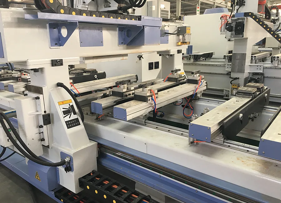 PA-3713 movable PTP table with clamps and vacuum pods