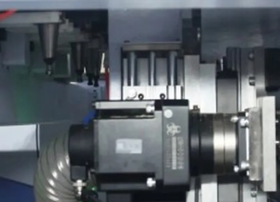 RC1 bottom drilling and grooving station