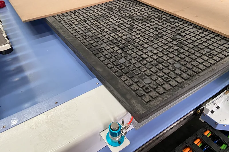 UA-481 vacuum workholding table detail