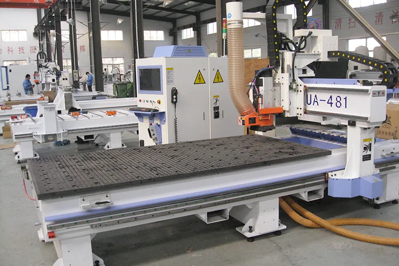 UA-481 woodworking worktable and machining area